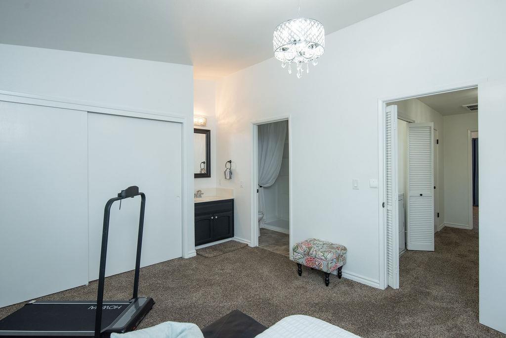 672 Shadowview Court