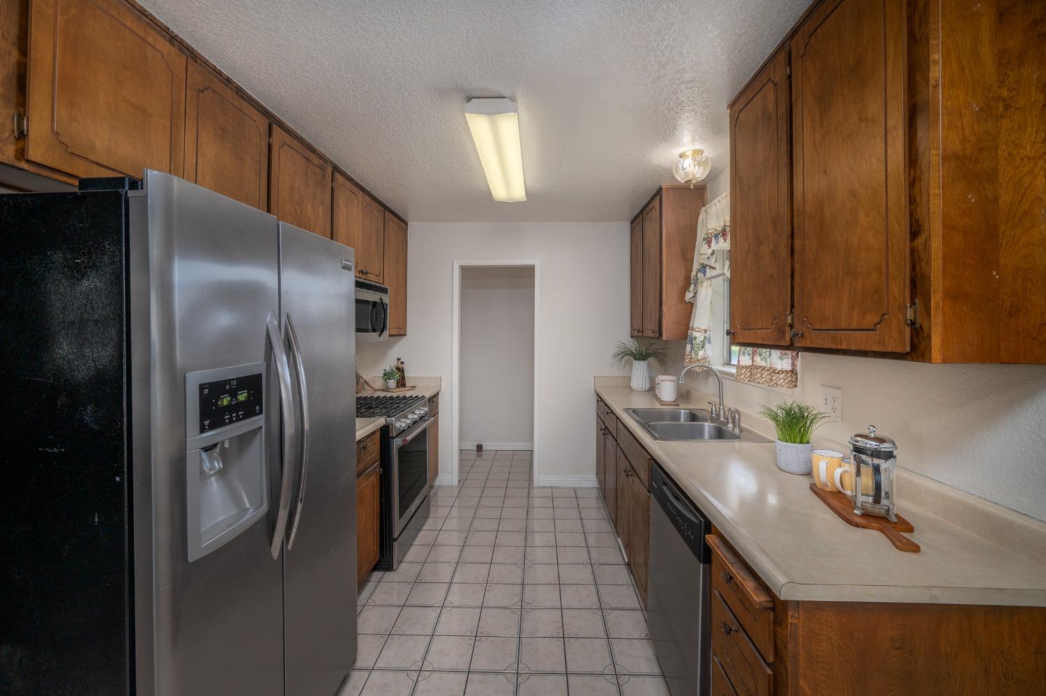 1828 Chesapeake Avenue