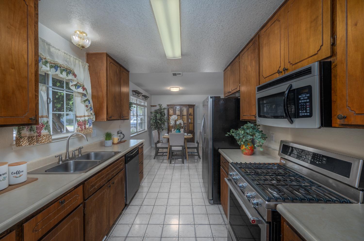 1828 Chesapeake Avenue