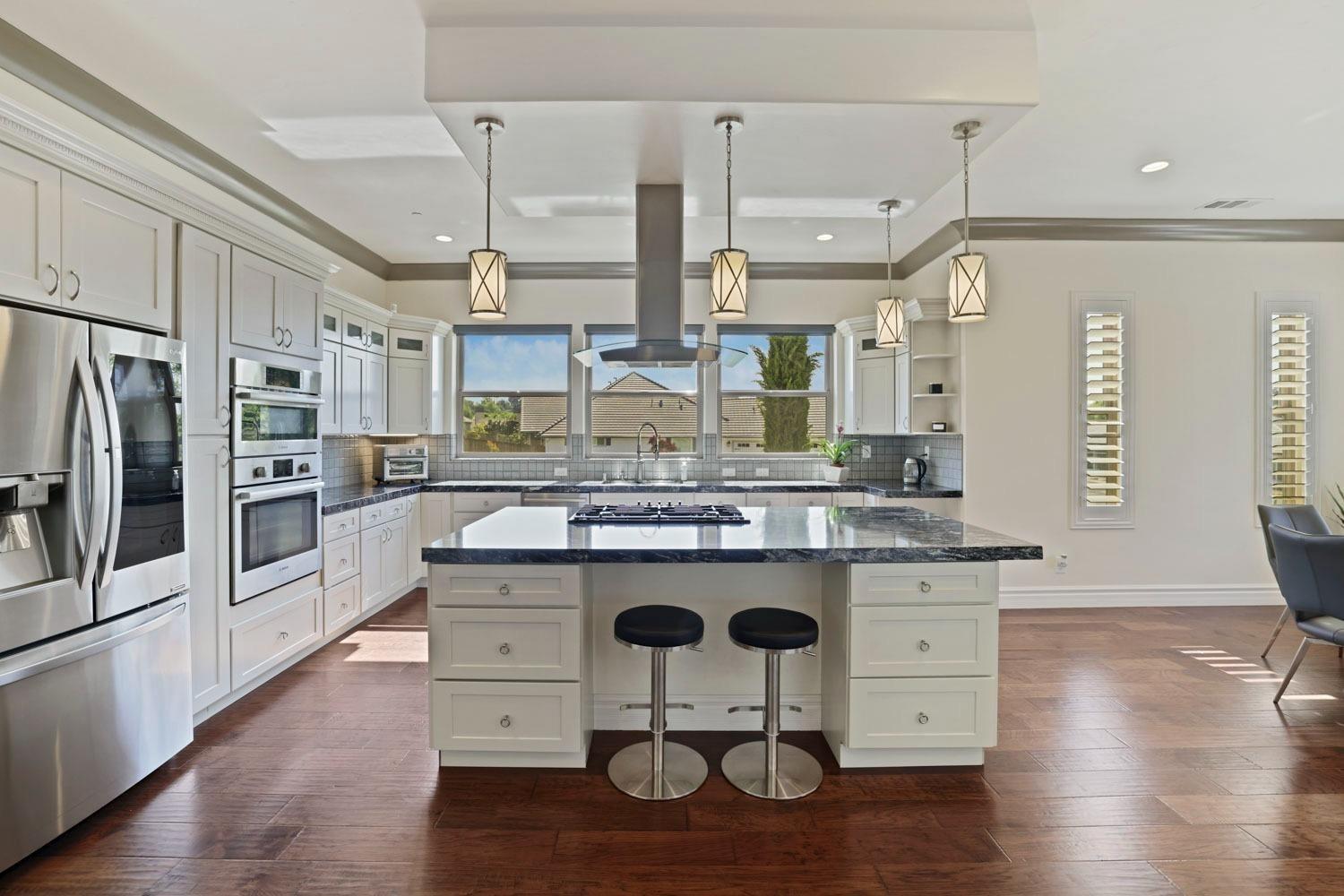 10450 Foxmeadow Court