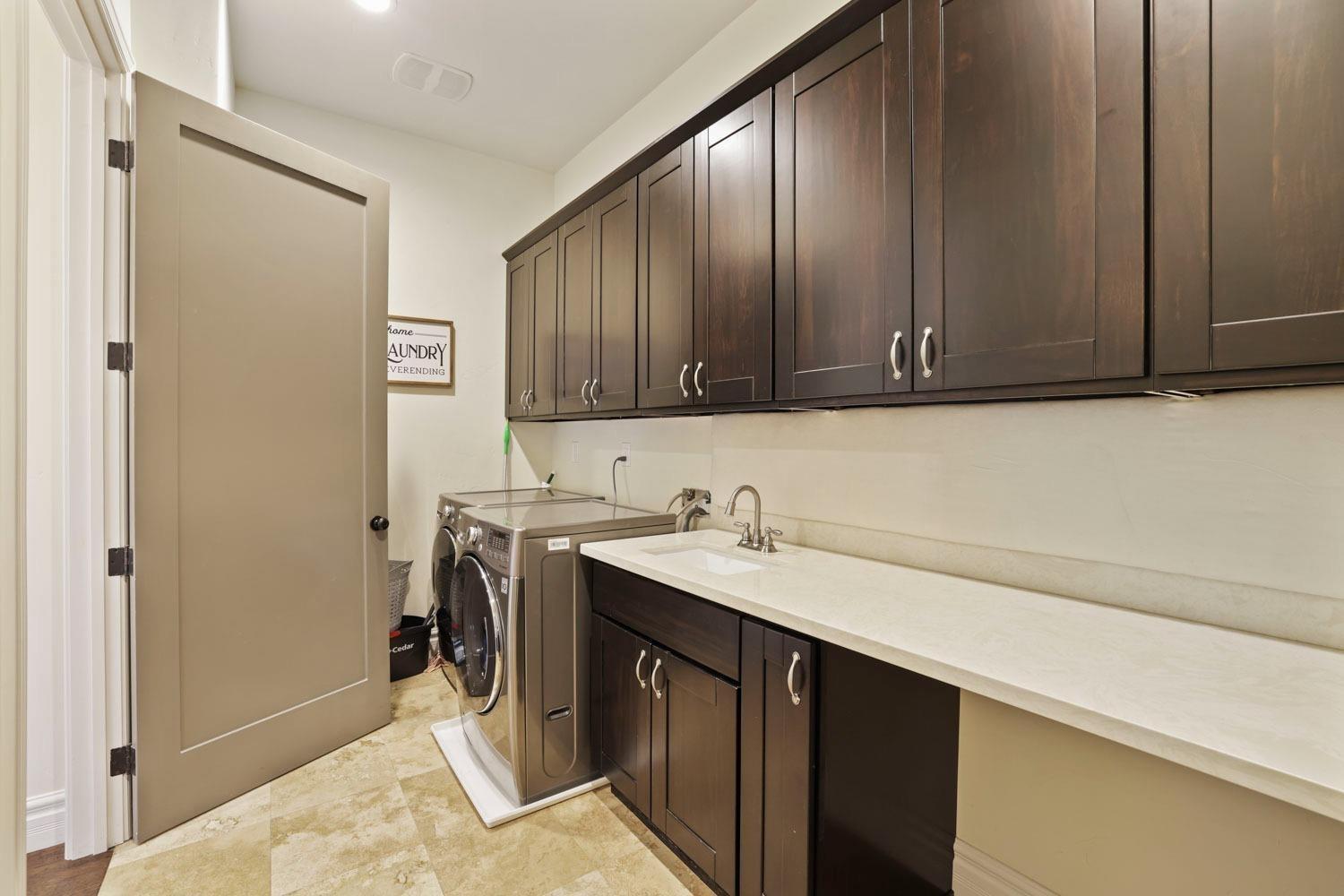 10450 Foxmeadow Court