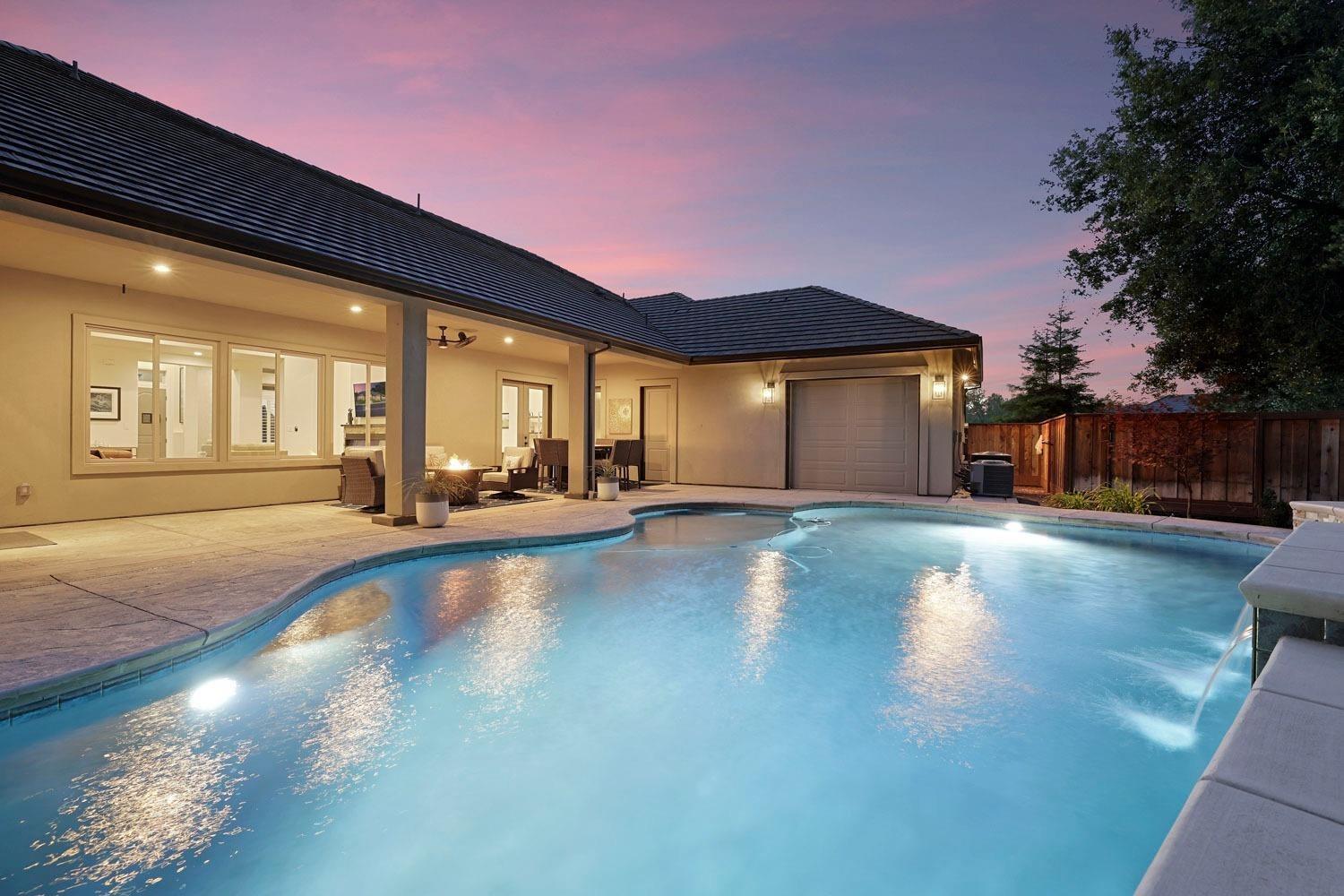 10450 Foxmeadow Court