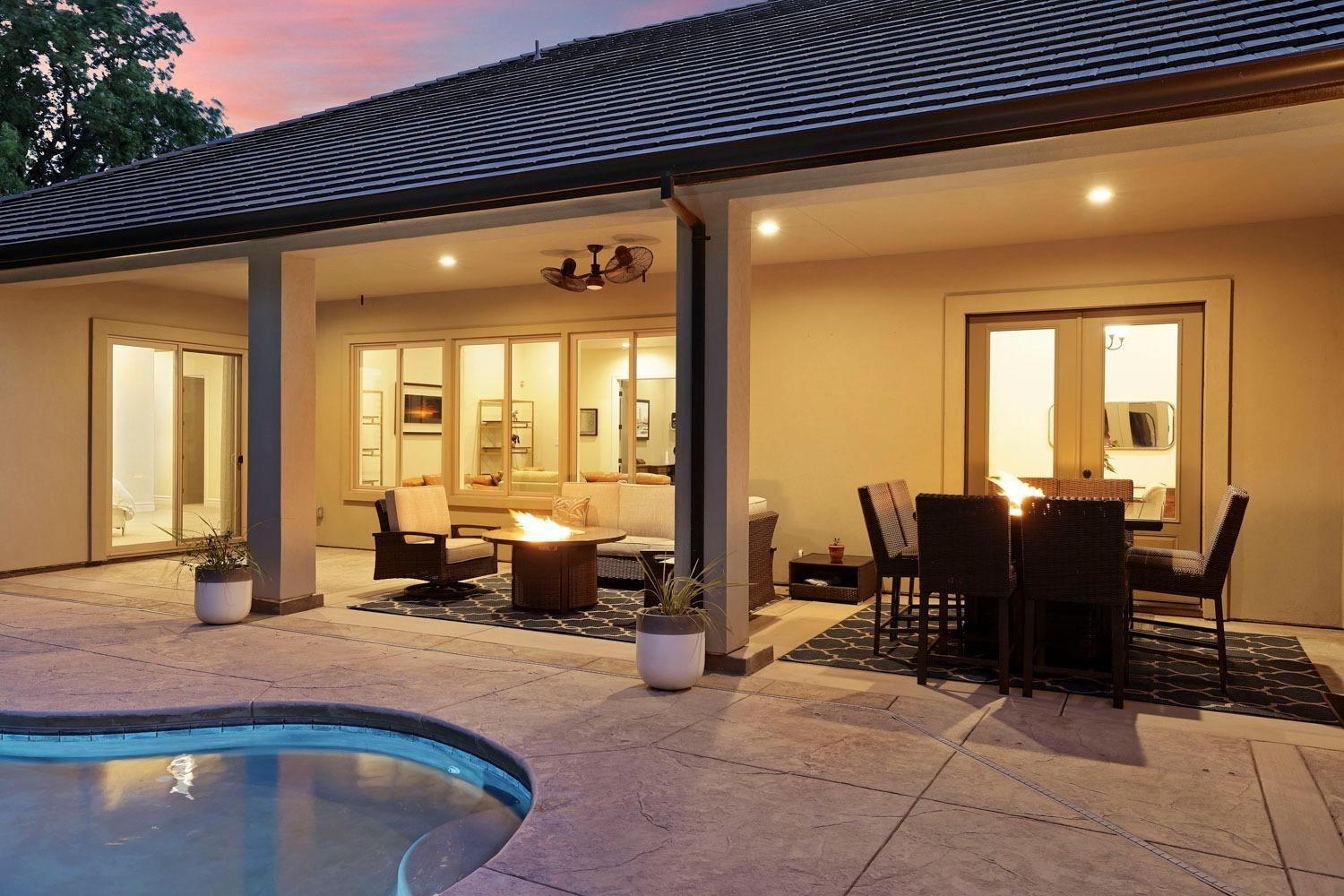 10450 Foxmeadow Court