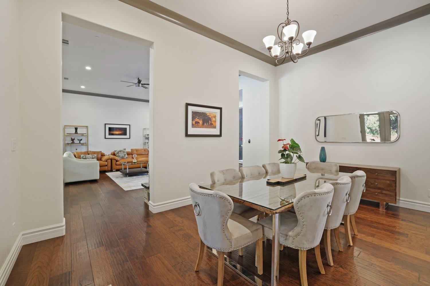 10450 Foxmeadow Court