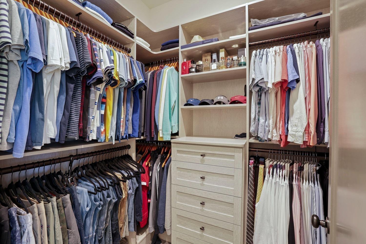 10450 Foxmeadow Court