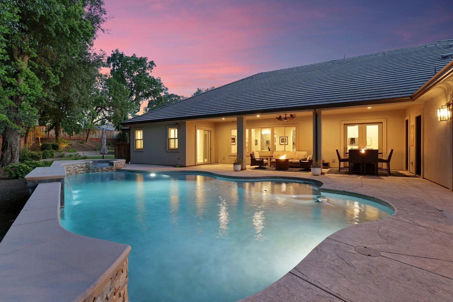 10450 Foxmeadow Court