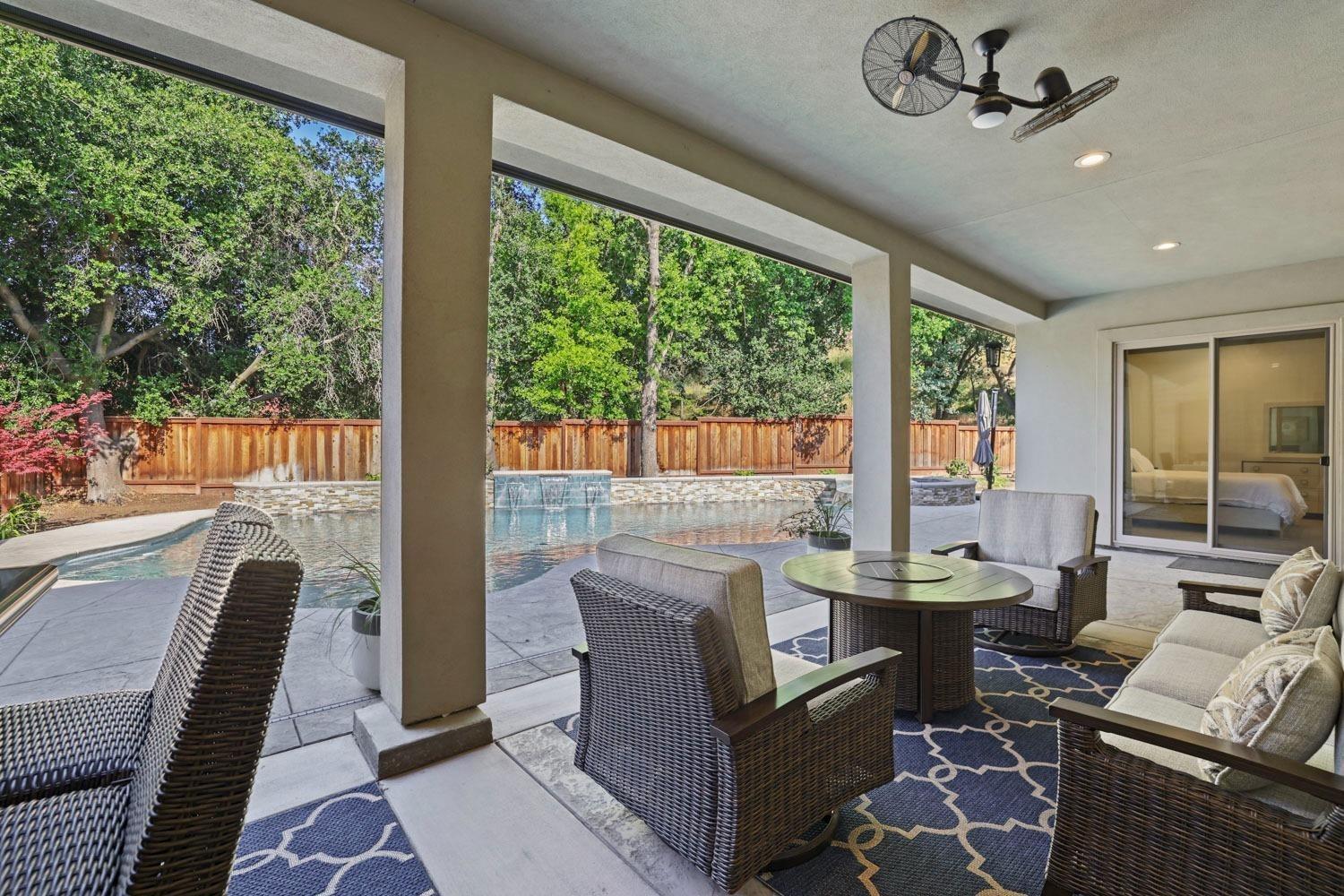 10450 Foxmeadow Court