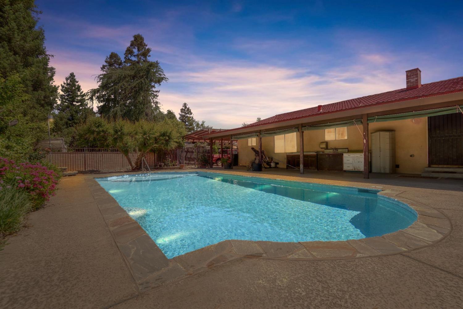 1031 N Daubenberger Road