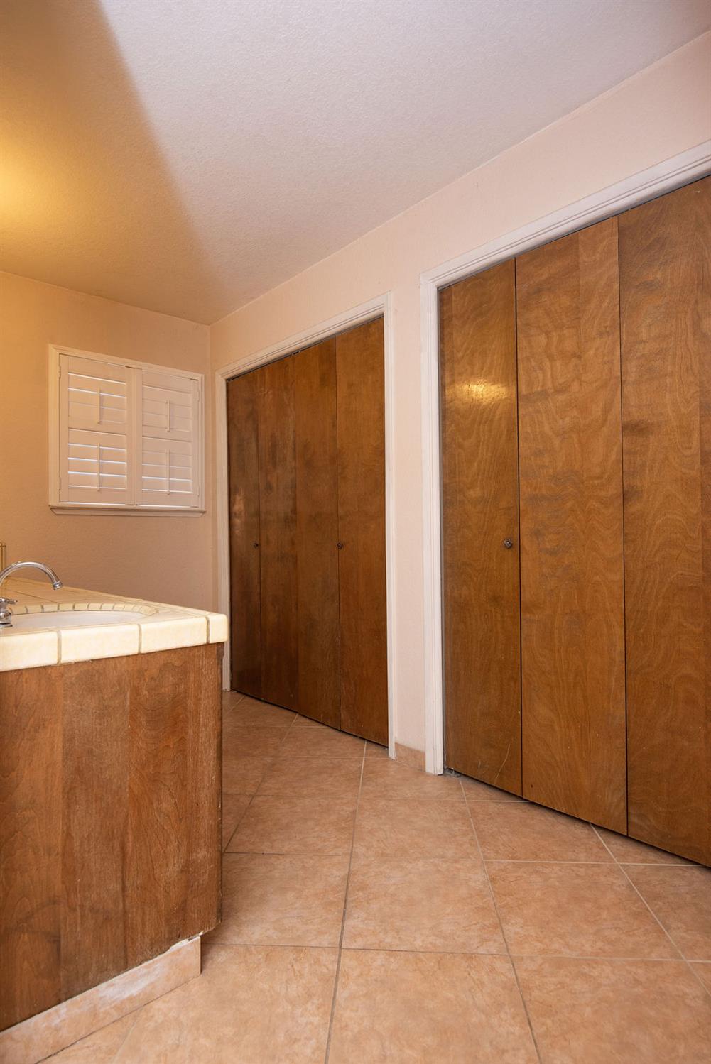 1031 N Daubenberger Road