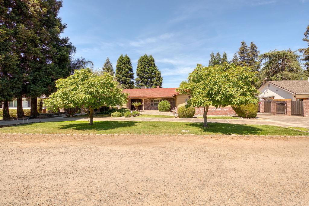 1031 N Daubenberger Road