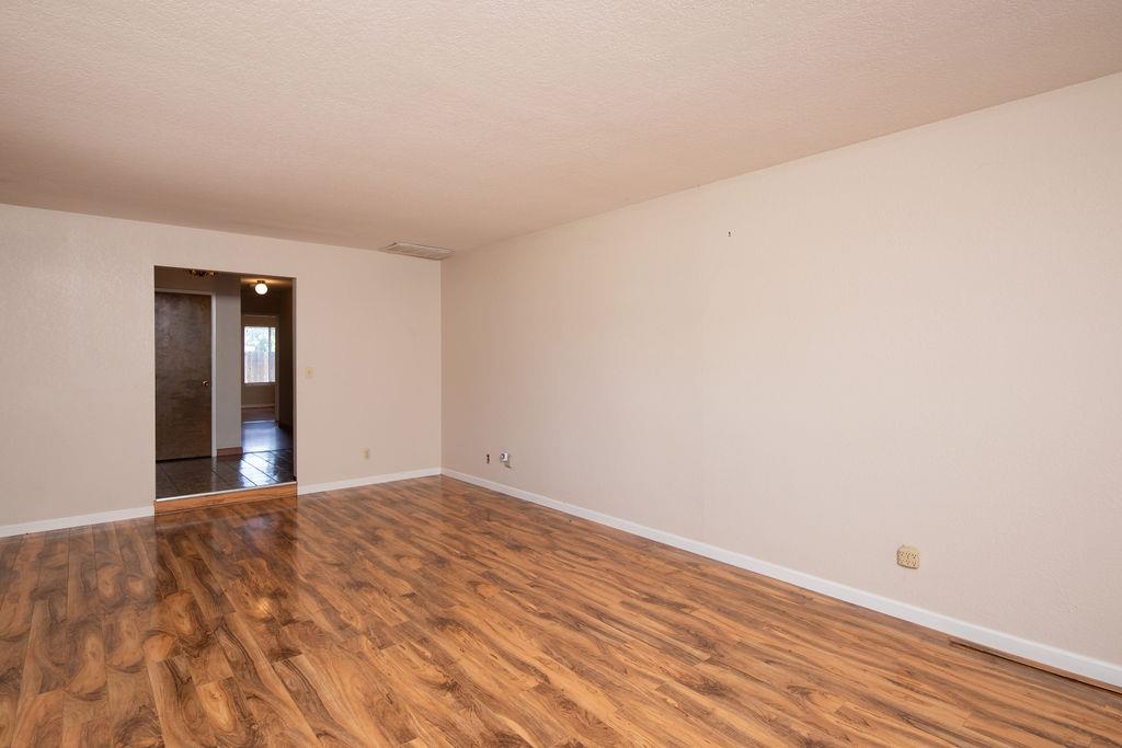 1031 N Daubenberger Road