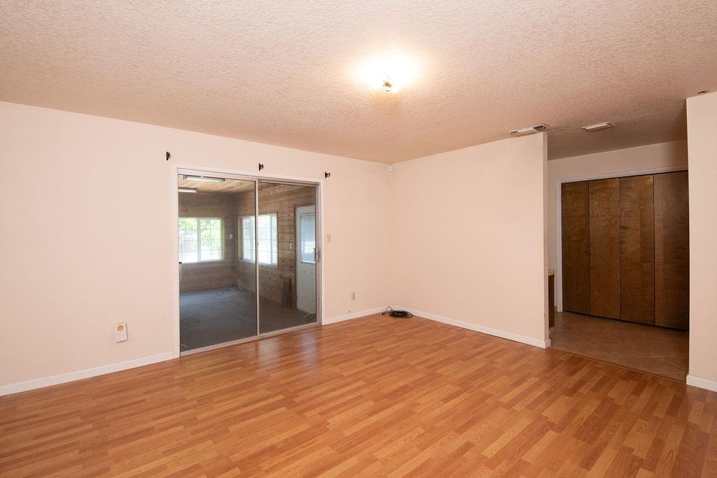 1031 N Daubenberger Road