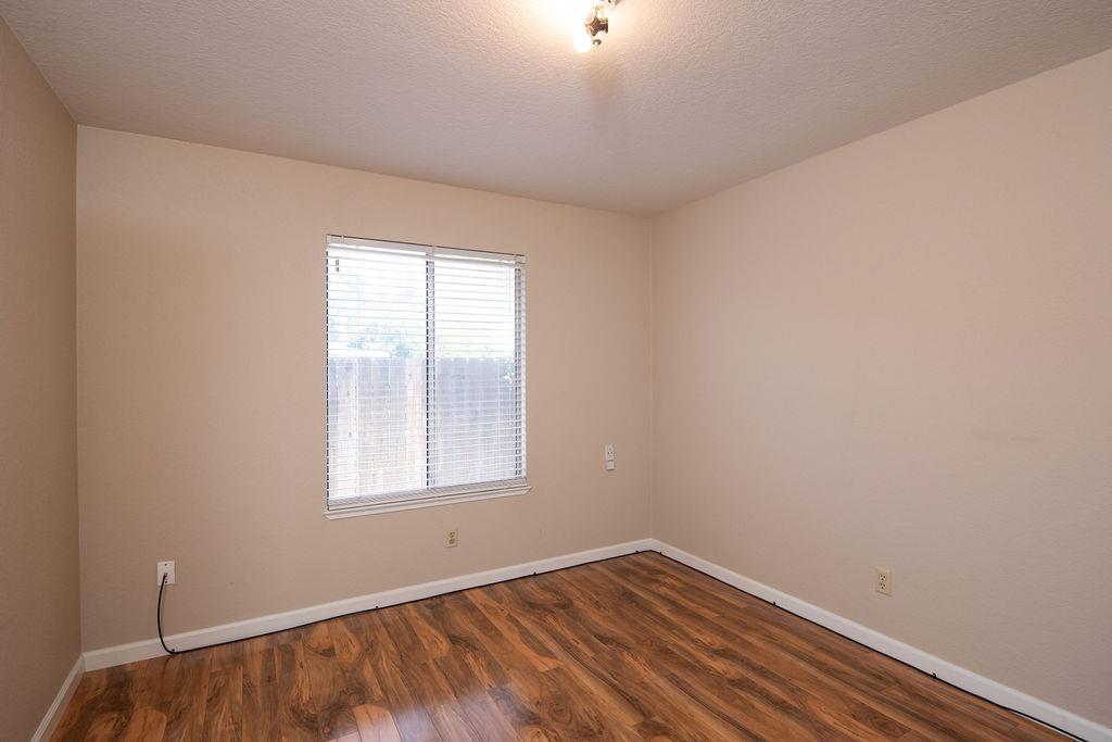 1031 N Daubenberger Road