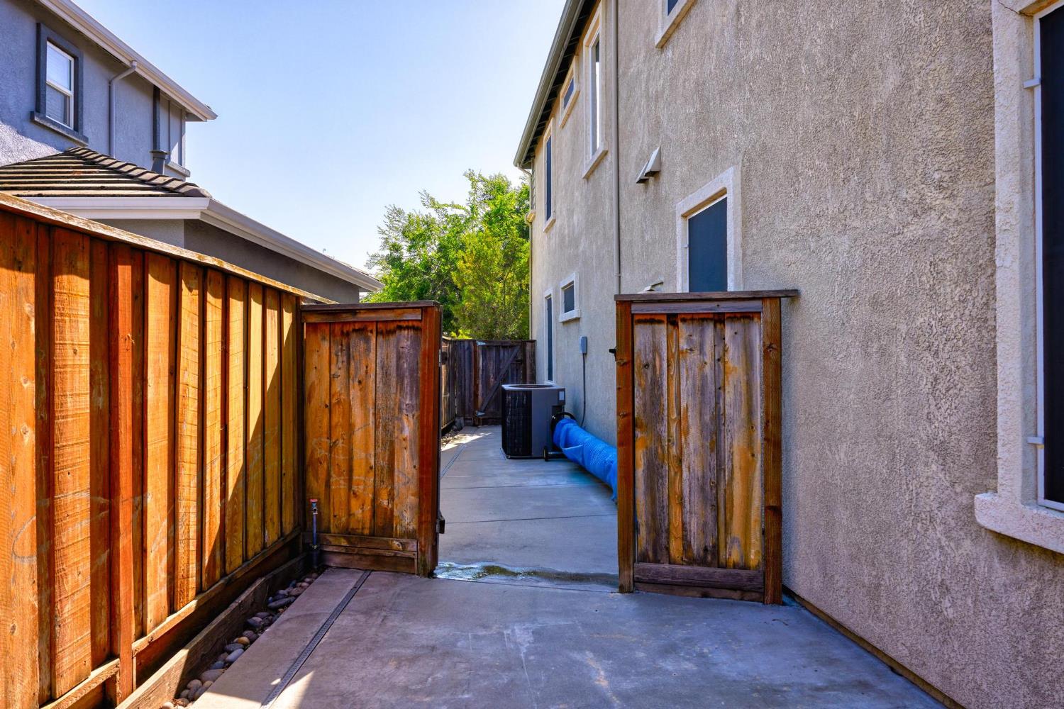 2219 Mustang Drive