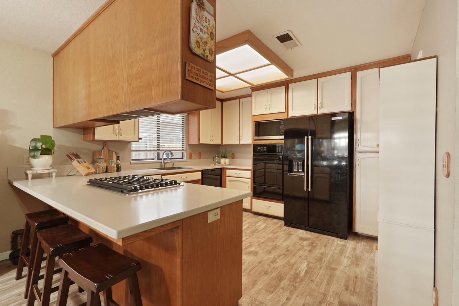410 Arboles Way