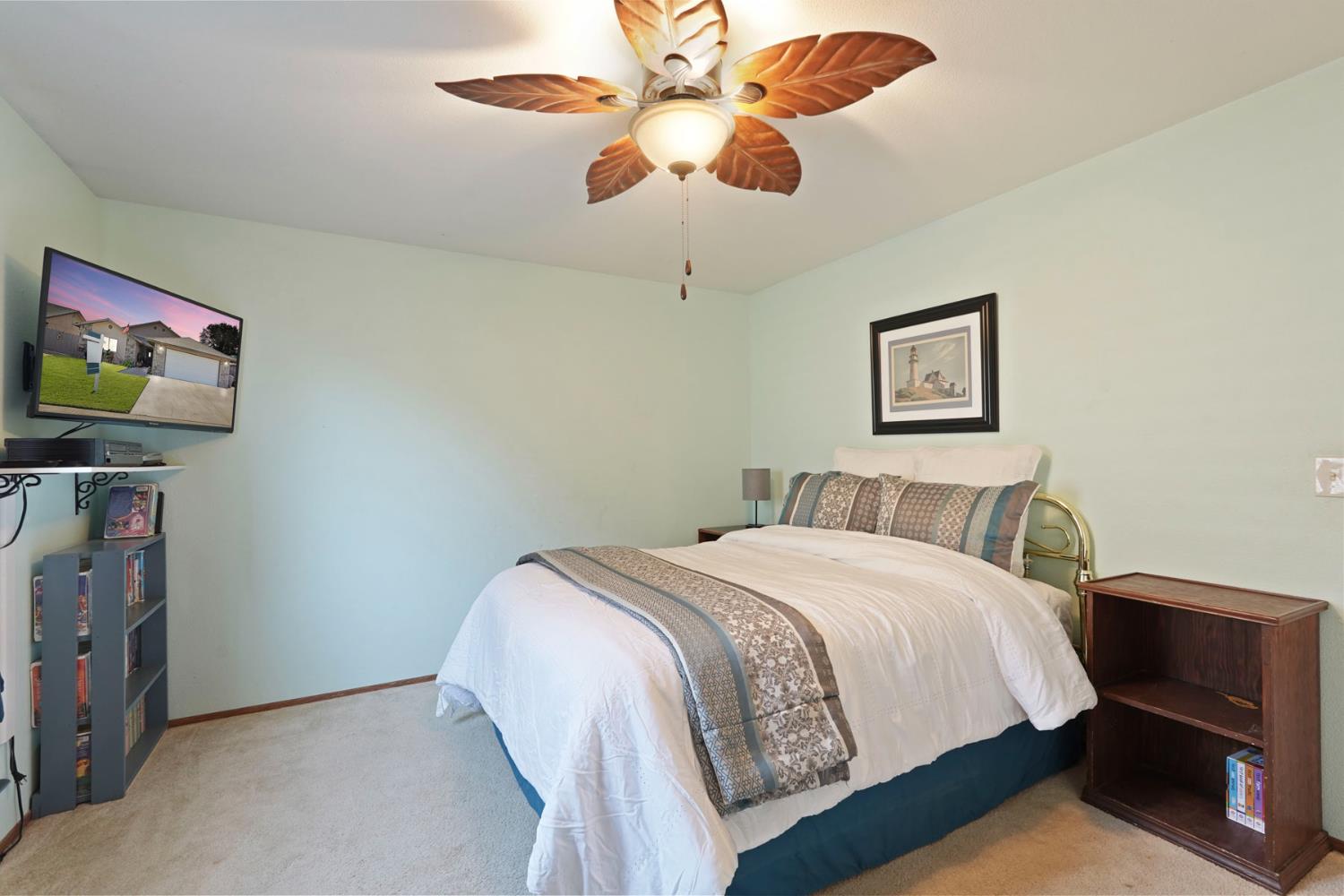 410 Arboles Way