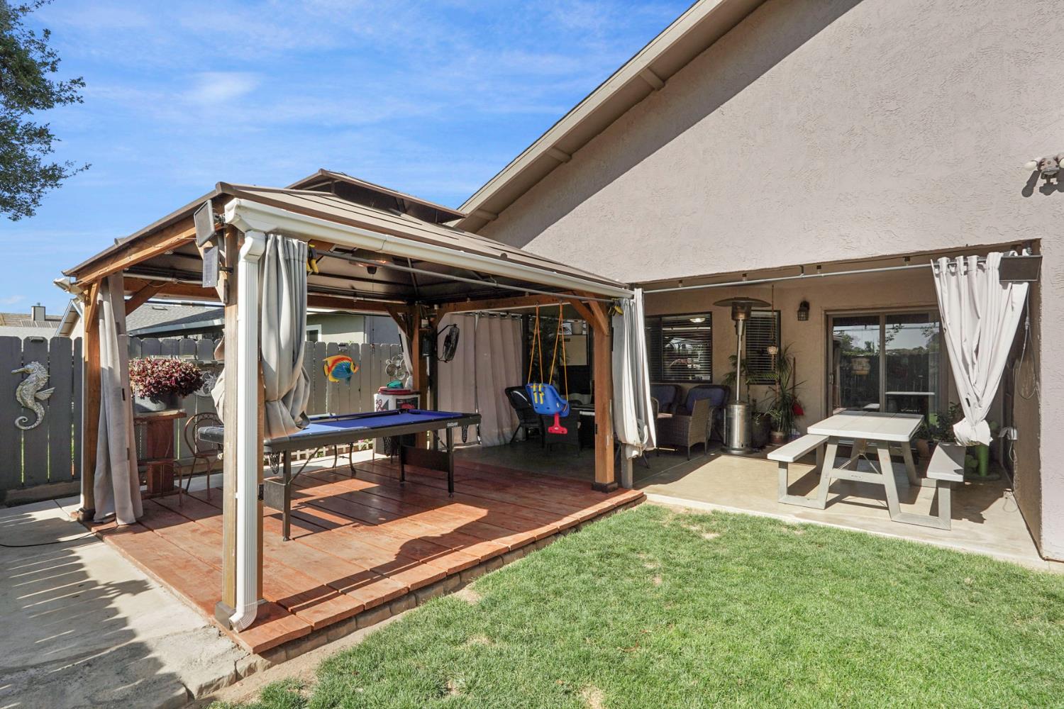 410 Arboles Way