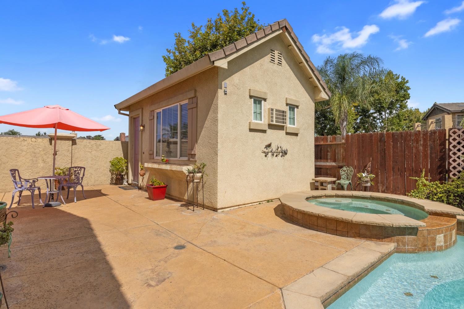 3501 Valley Oak Drive