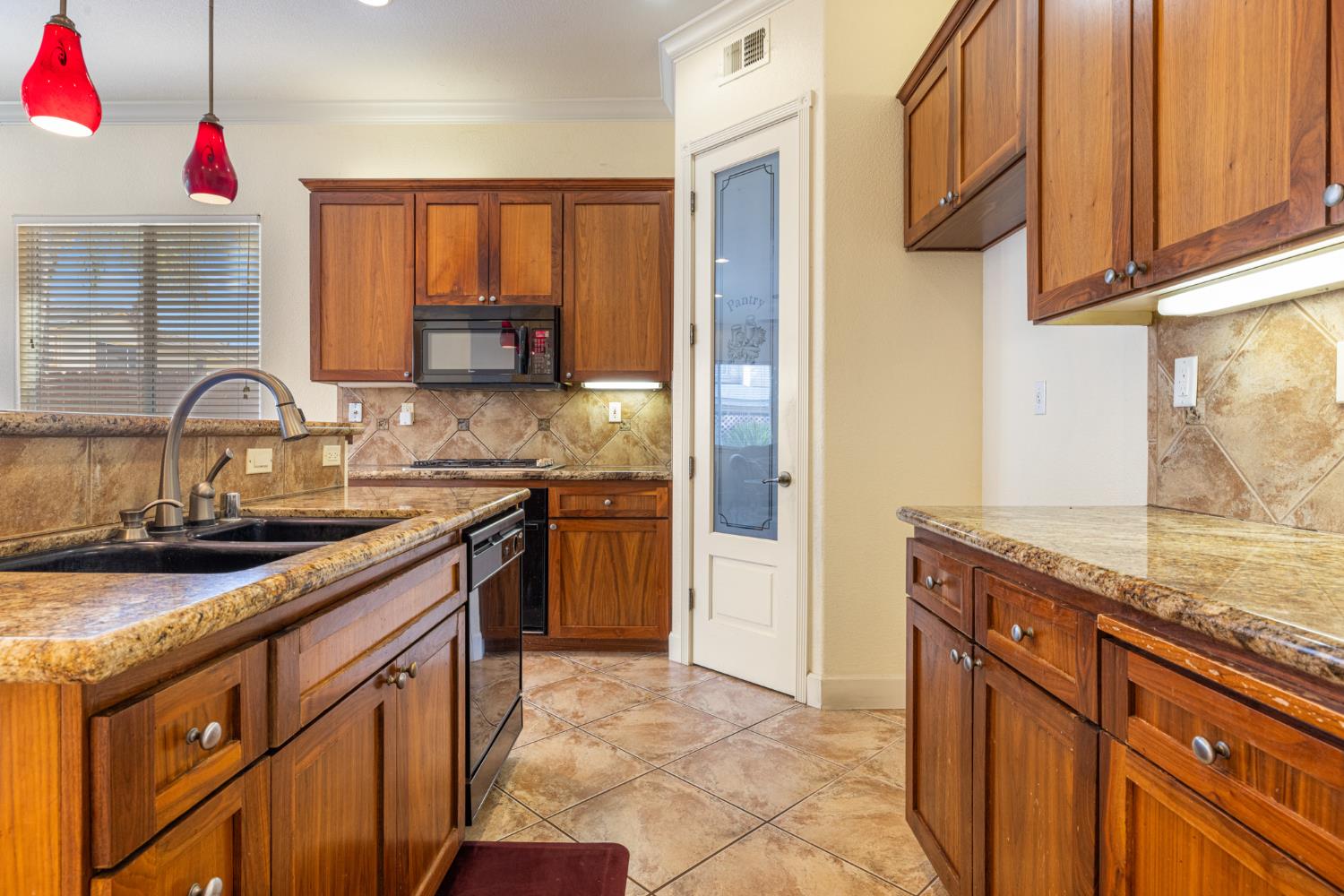 3501 Valley Oak Drive