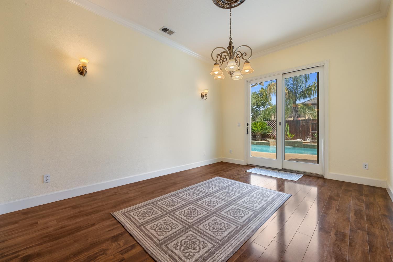 3501 Valley Oak Drive