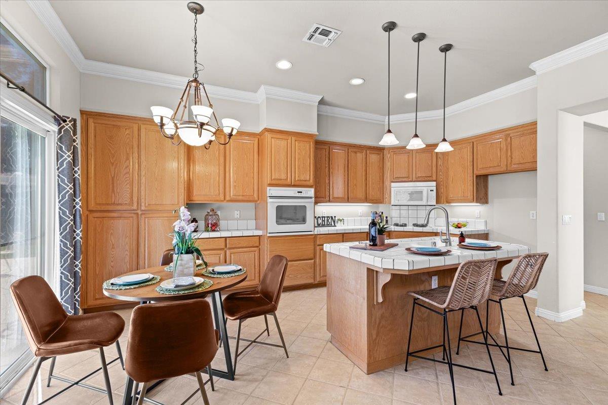 2112 Steinbeck Drive