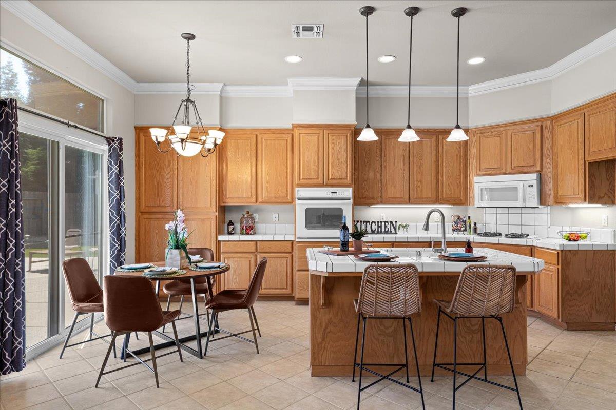 2112 Steinbeck Drive