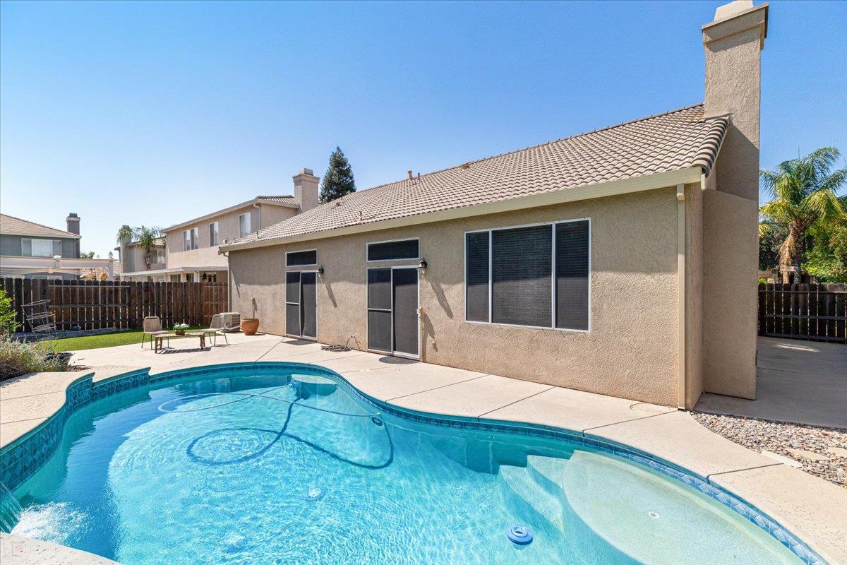 2112 Steinbeck Drive