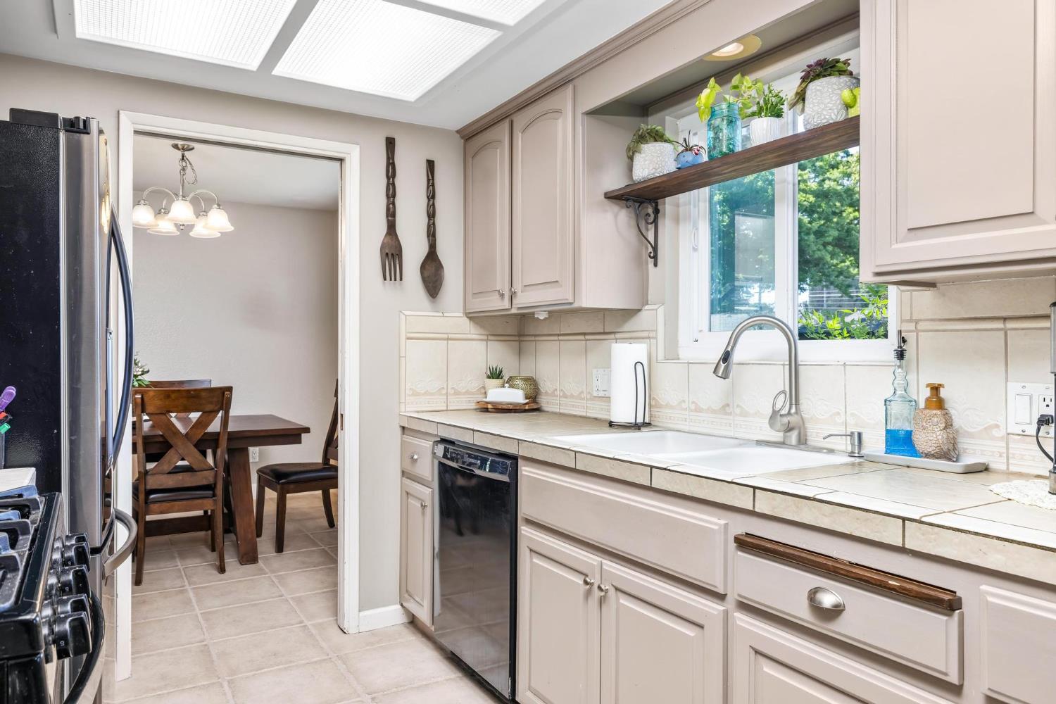 3329 Breckenridge Way