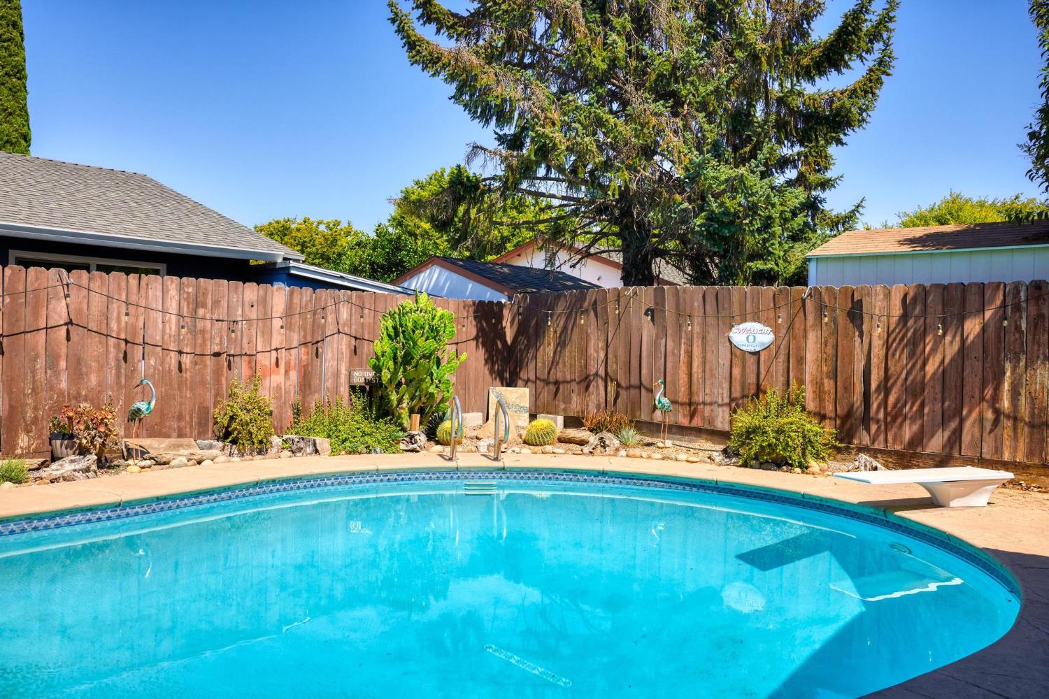 3329 Breckenridge Way