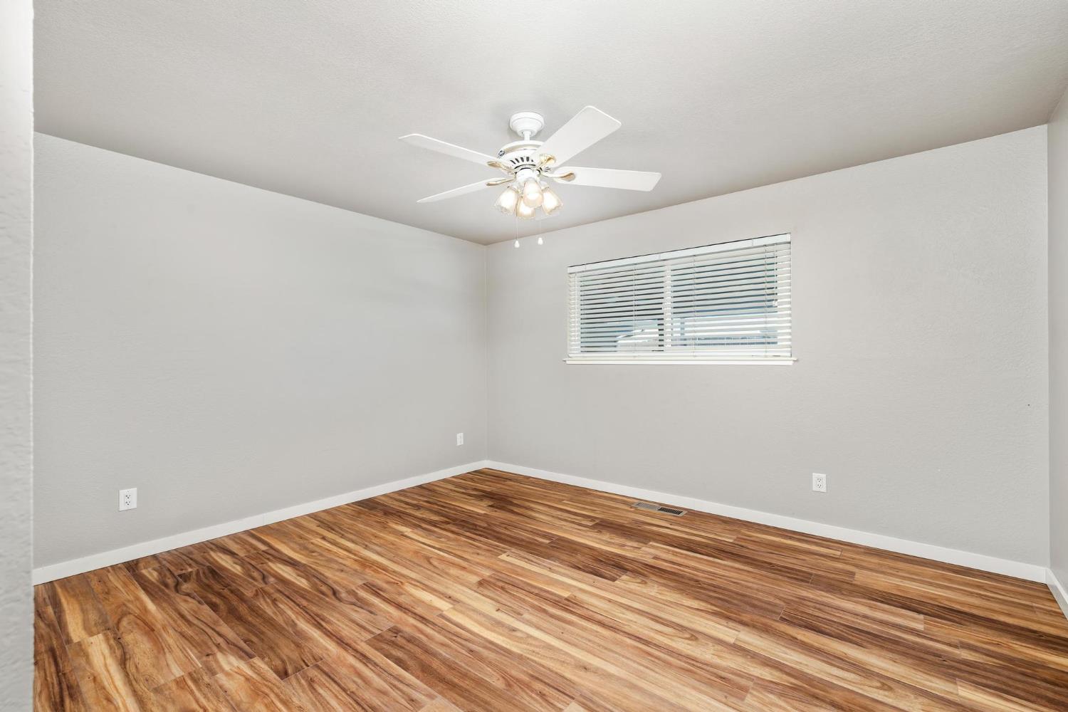 3329 Breckenridge Way