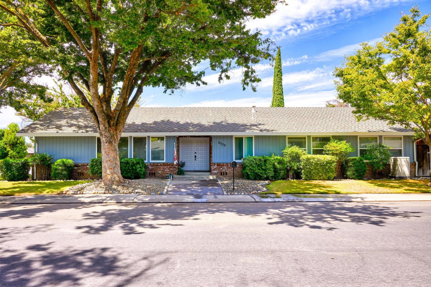 3329 Breckenridge Way