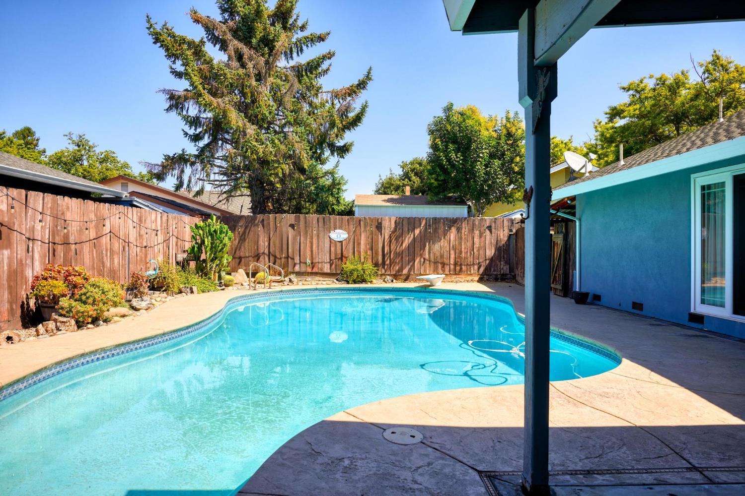 3329 Breckenridge Way