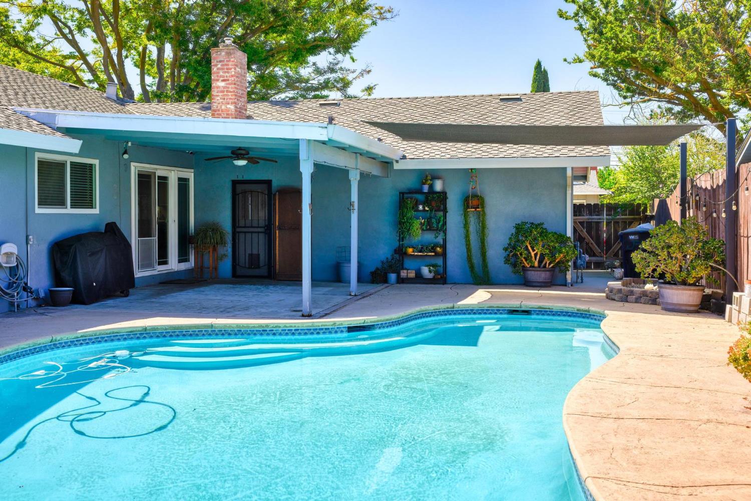 3329 Breckenridge Way