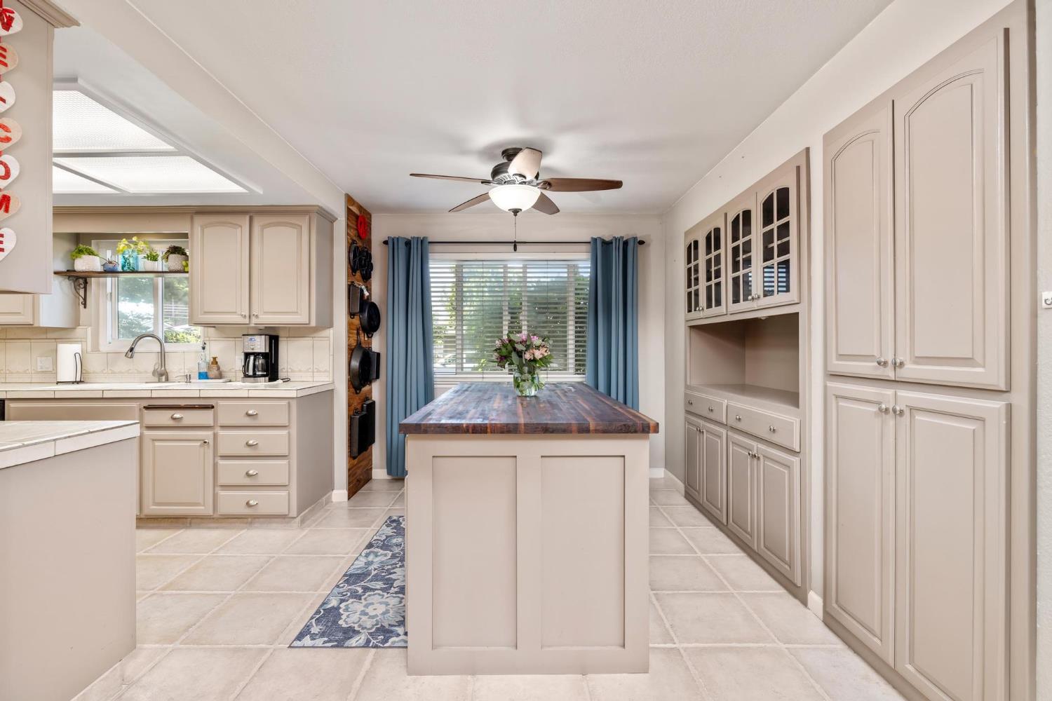 3329 Breckenridge Way