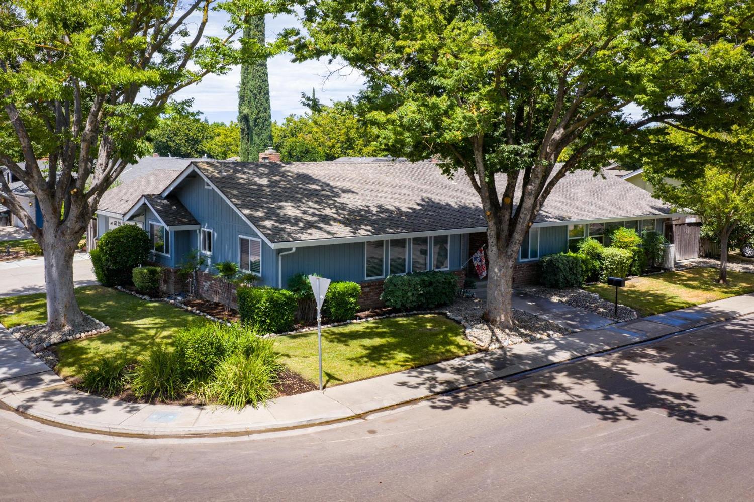 3329 Breckenridge Way