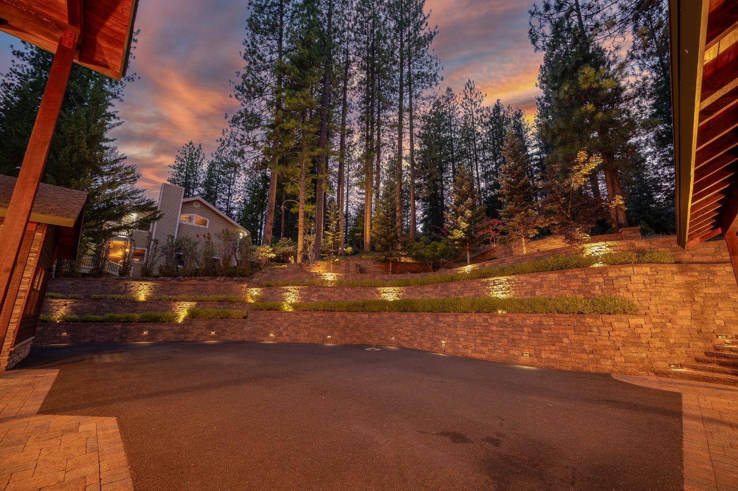 1834 Thunderbolt Trail