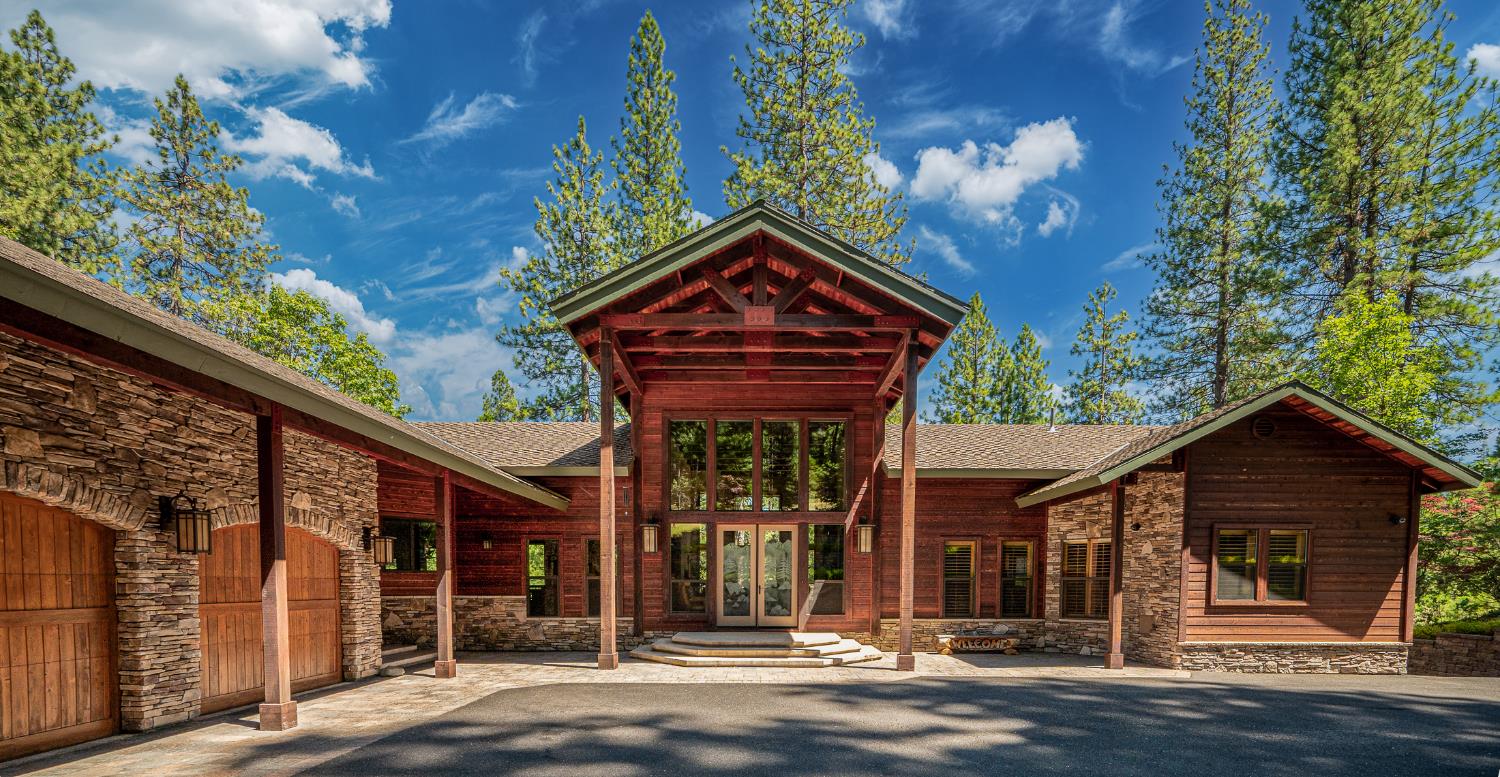 1834 Thunderbolt Trail