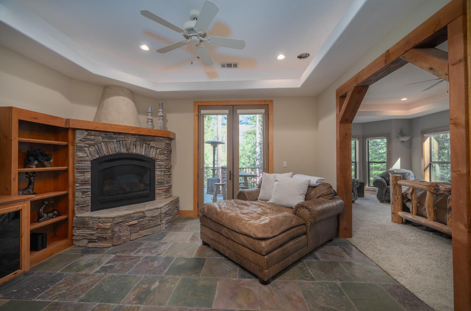 1834 Thunderbolt Trail