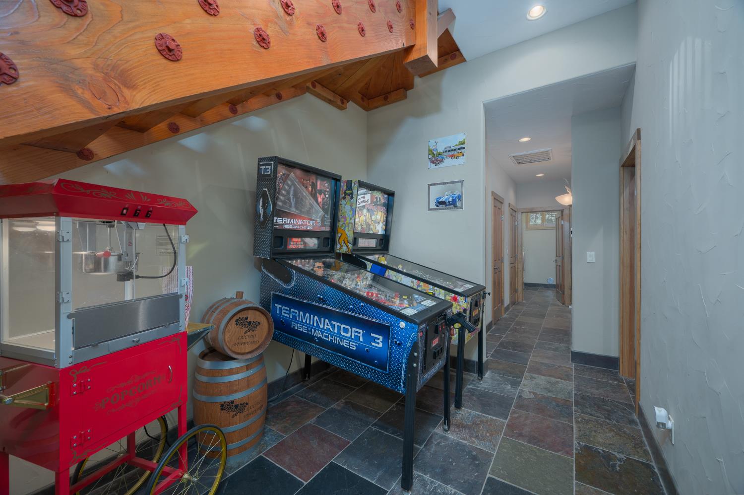 1834 Thunderbolt Trail