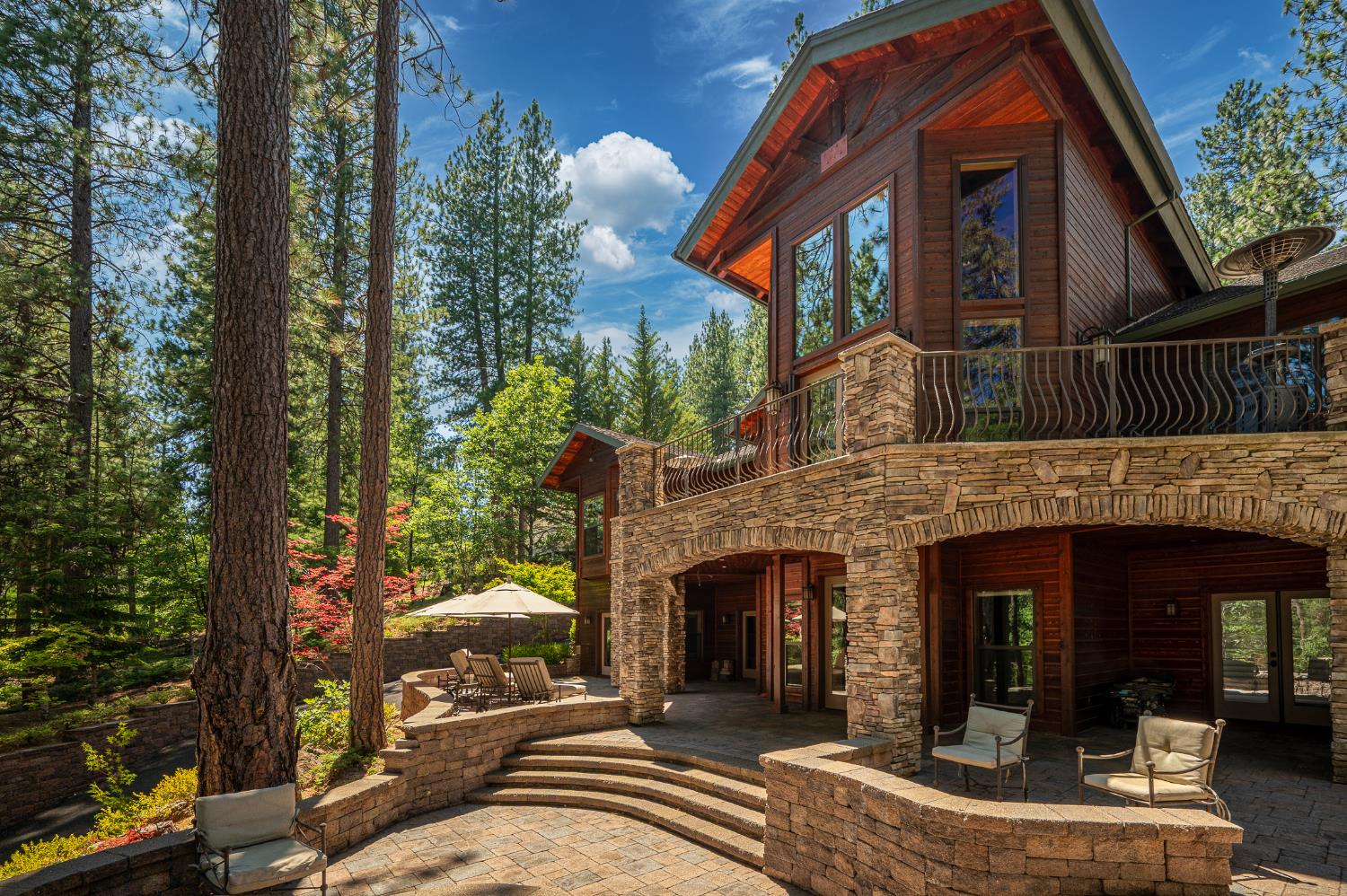 1834 Thunderbolt Trail