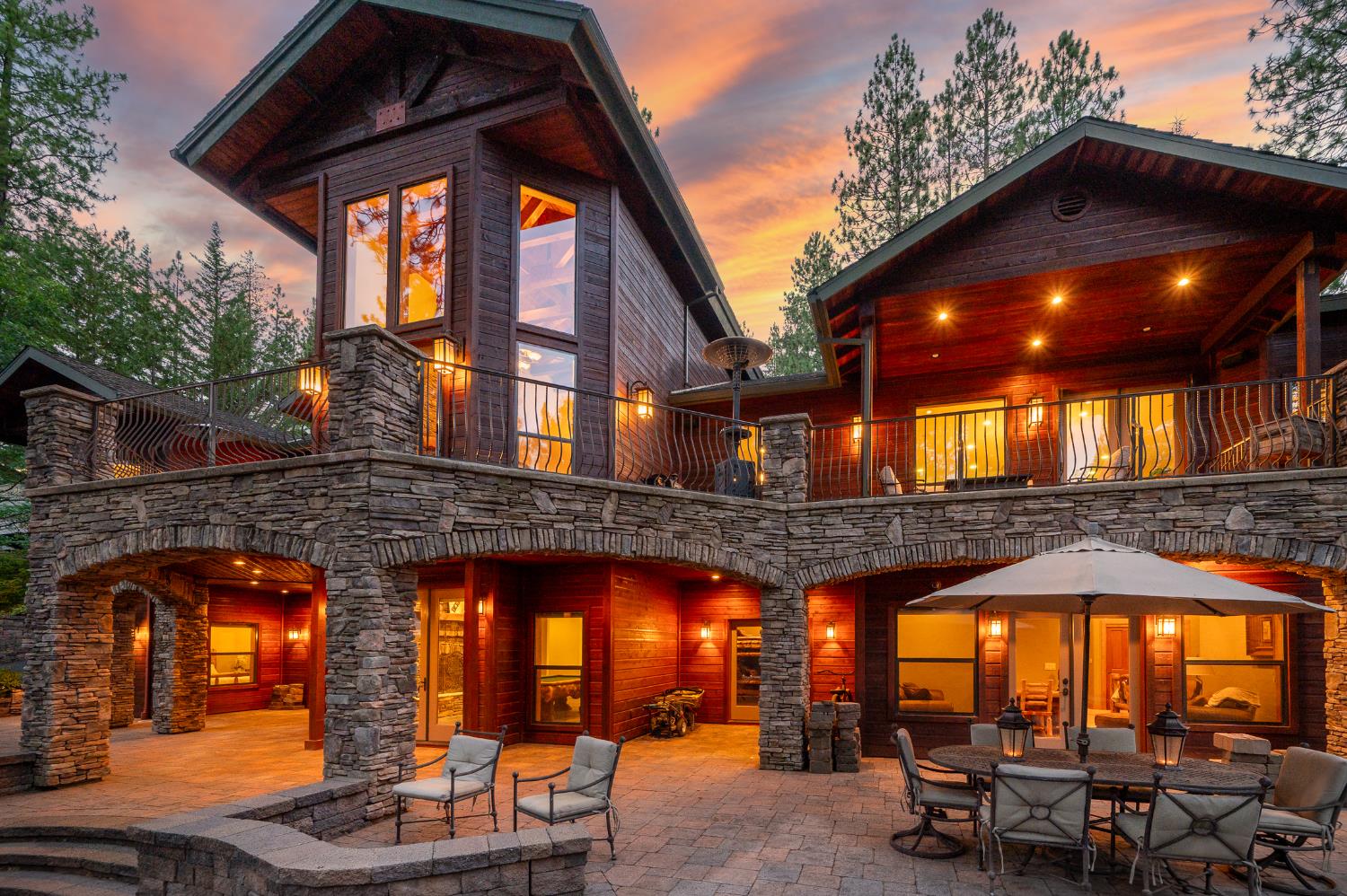 1834 Thunderbolt Trail