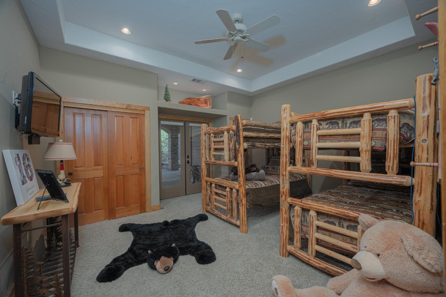 1834 Thunderbolt Trail