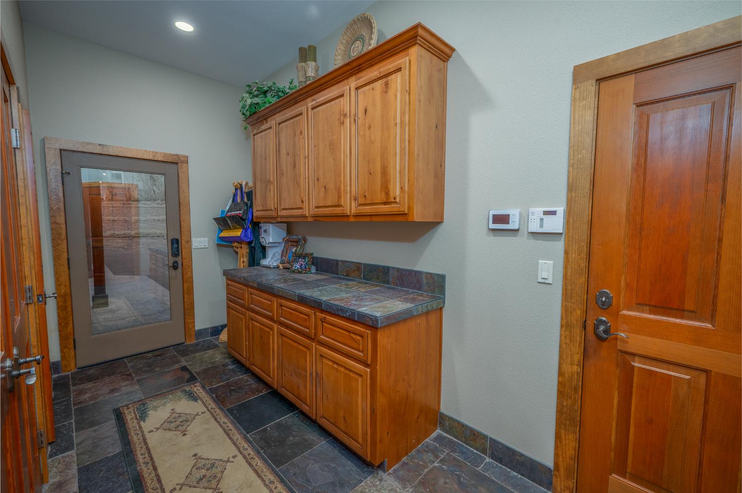 1834 Thunderbolt Trail