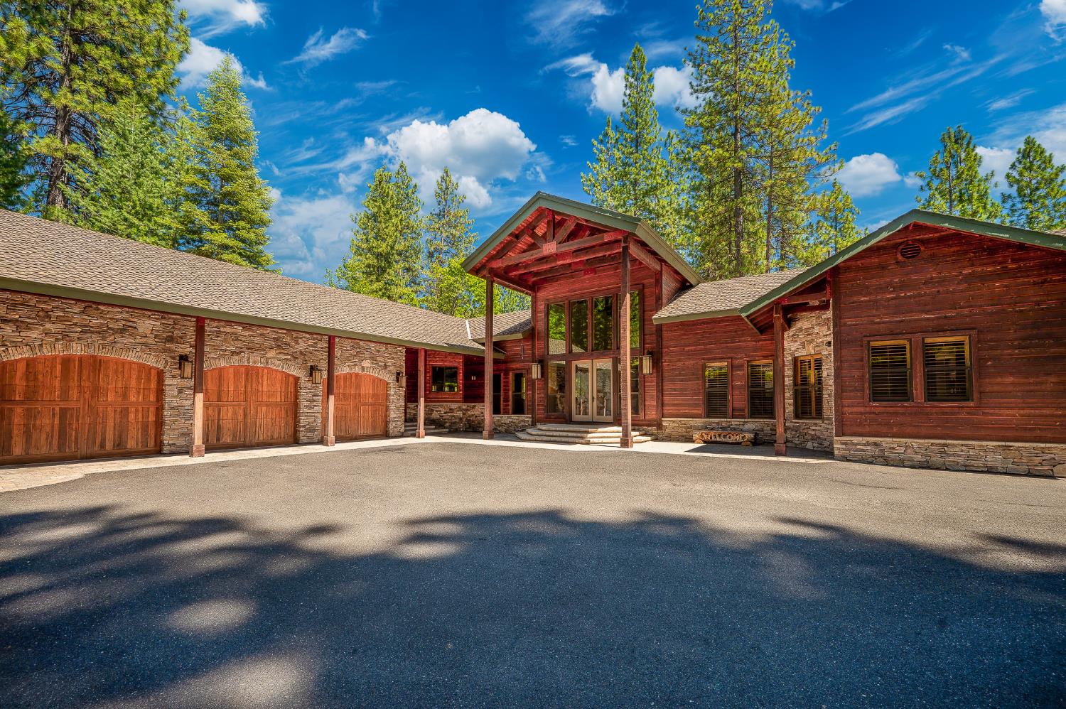 1834 Thunderbolt Trail