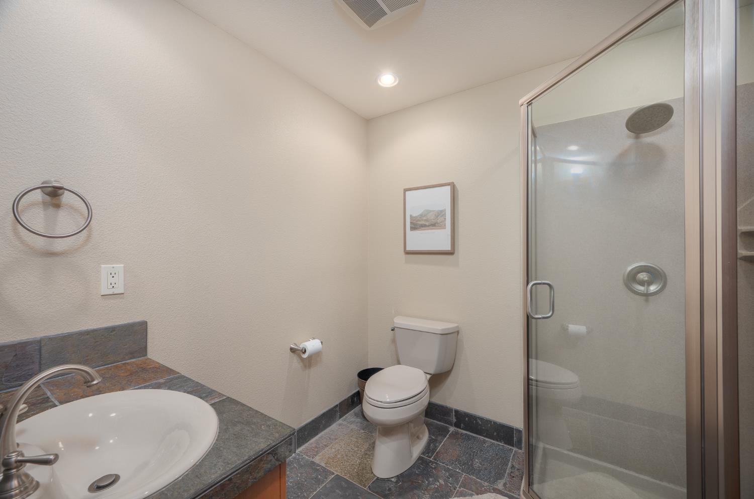 1834 Thunderbolt Trail