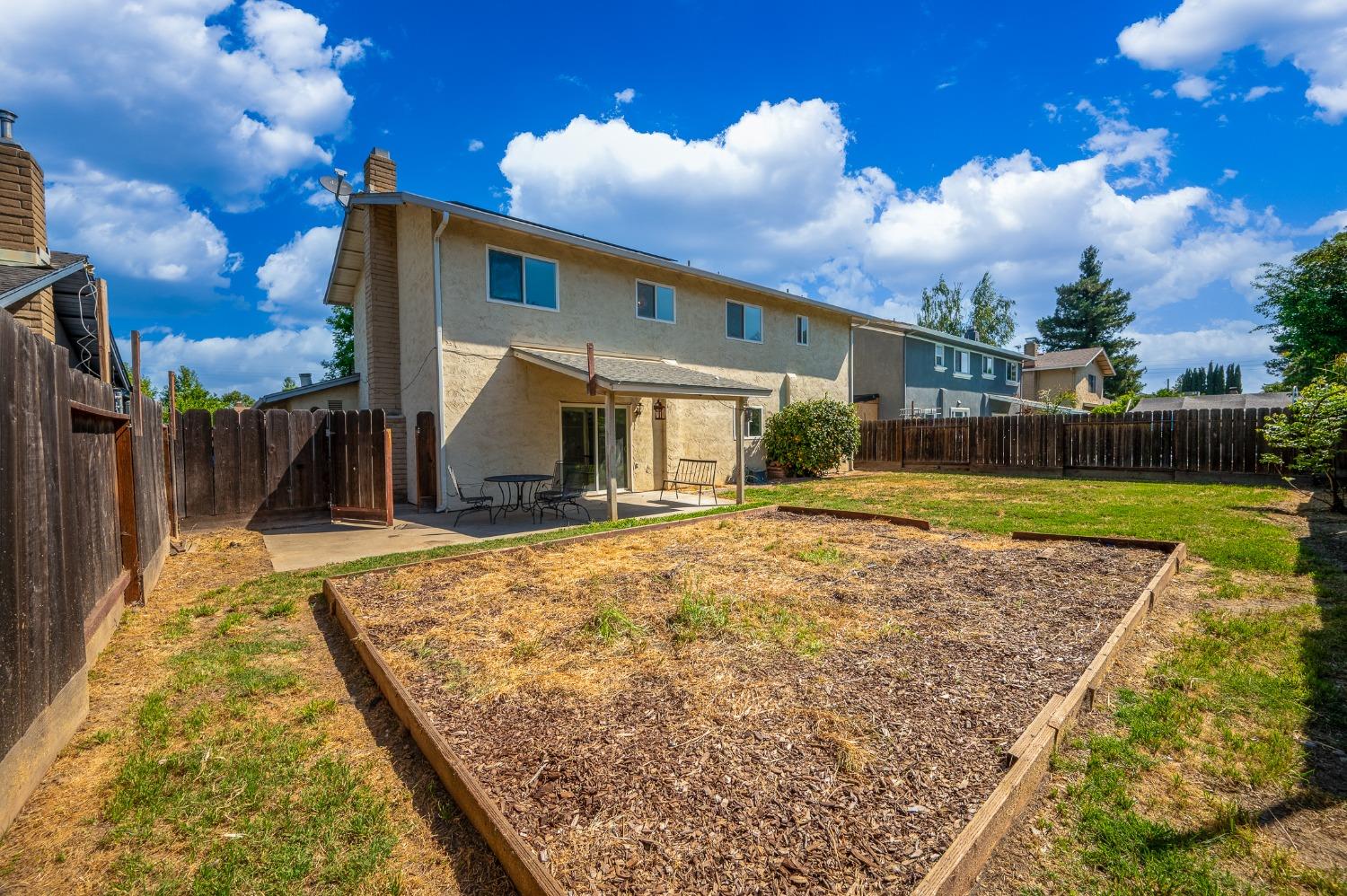 2104 Golden Leaf Court