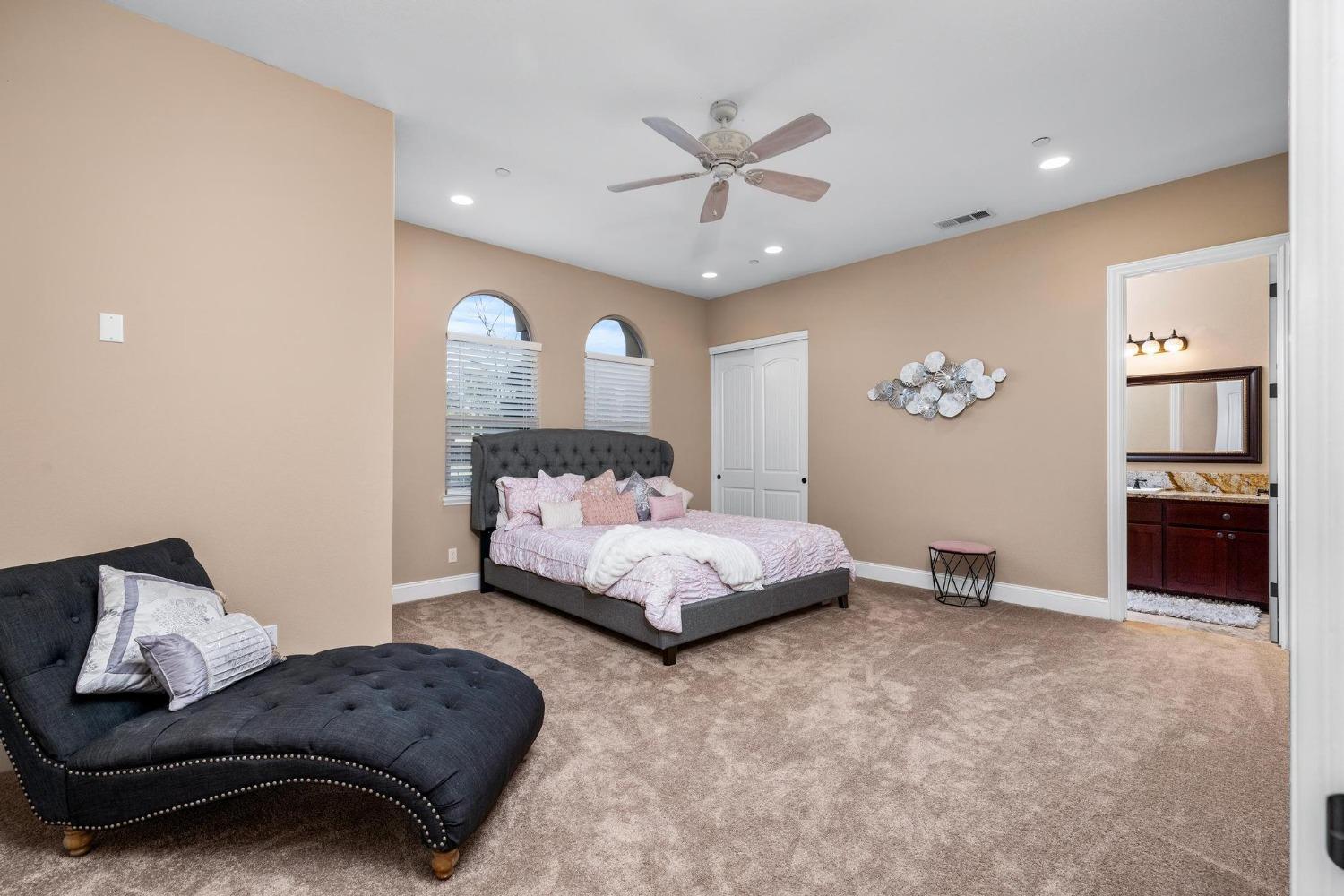 10717 Goldsborough Circle