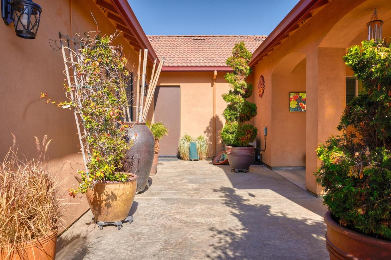 10717 Goldsborough Circle