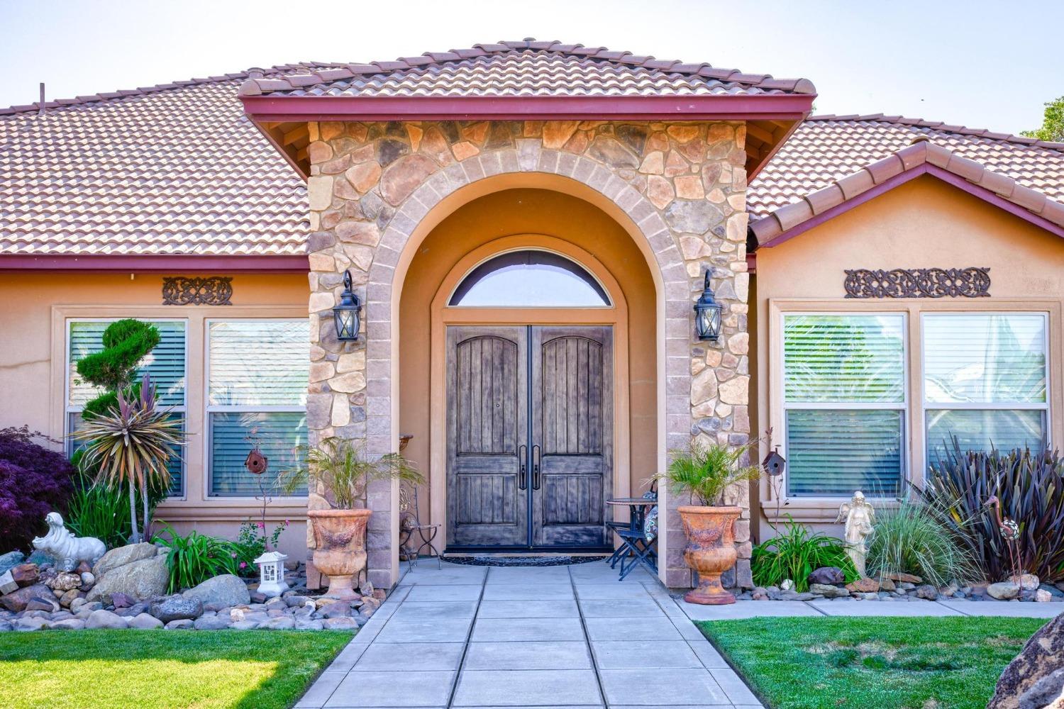 10717 Goldsborough Circle