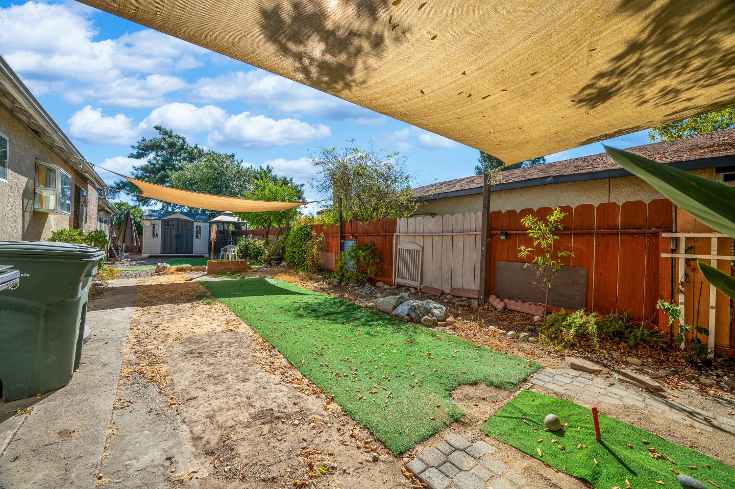 2201 Presidio Avenue